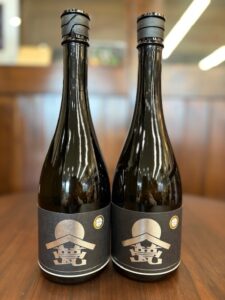 写真: 甍 銀黒ひとごこち