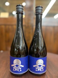 写真: 甍酒蔵 銀藍 ひとごこち/金紋錦